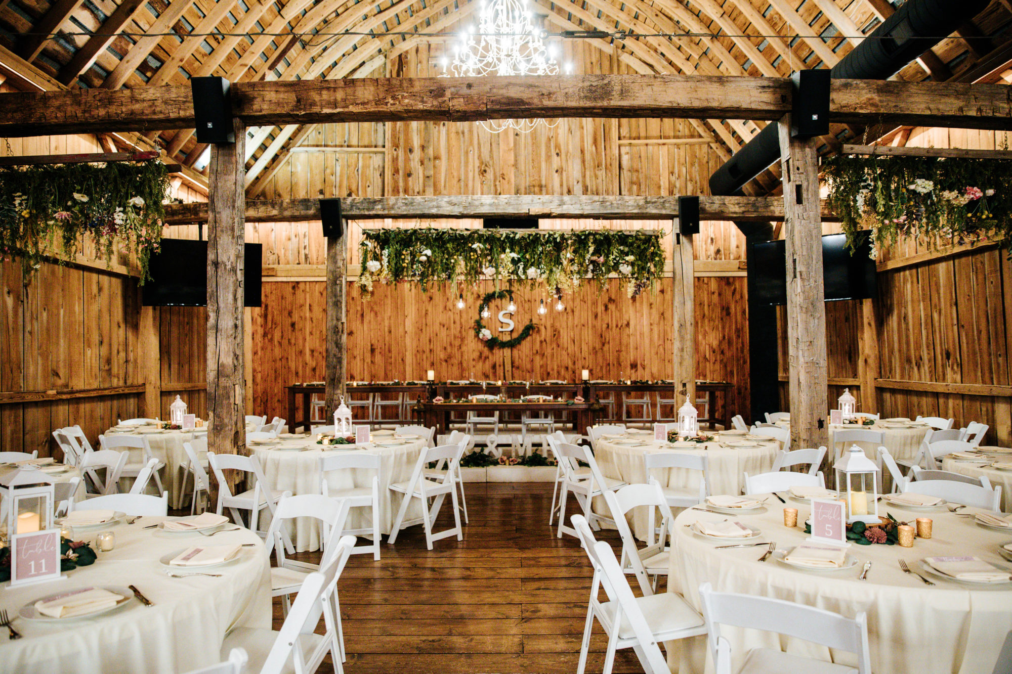 Sonshine Barn - Northern Michigan Destination Wedding Barn Venue