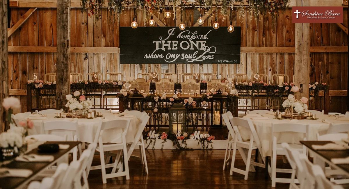 Barn Wedding in Northern Michigan
